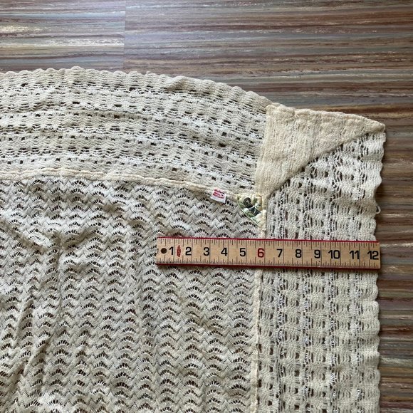 Vintage Baby Shawl Carriage Lap Blanket Wool Lace Throw Made in Alva Scotland - Picture 4 of 5